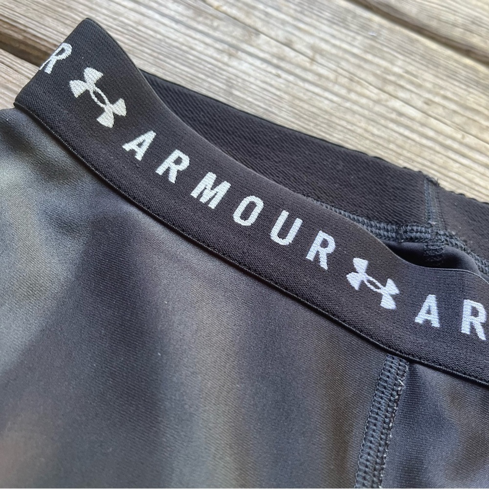 Women’s XS 5 inch Inseam grey black pattern spandex running shorts athletic - Picture 4 of 5